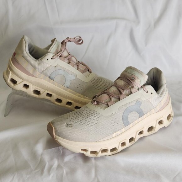 Women's On Running - Cloudmonster Shoes Size: w10 - Picture 1 of 8